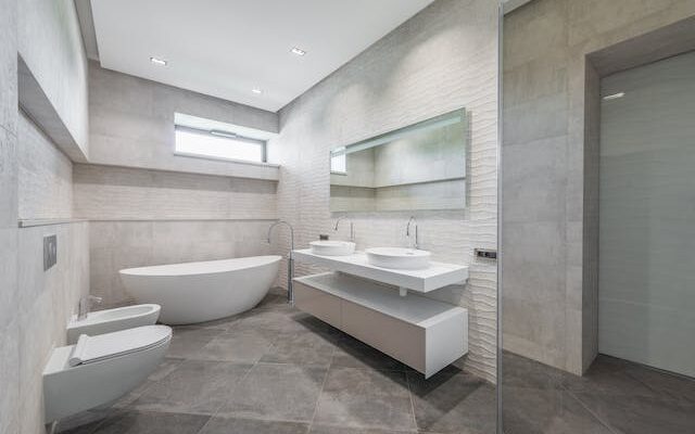 6 Pro Tips for Choosing Bathroom Floor Tiles